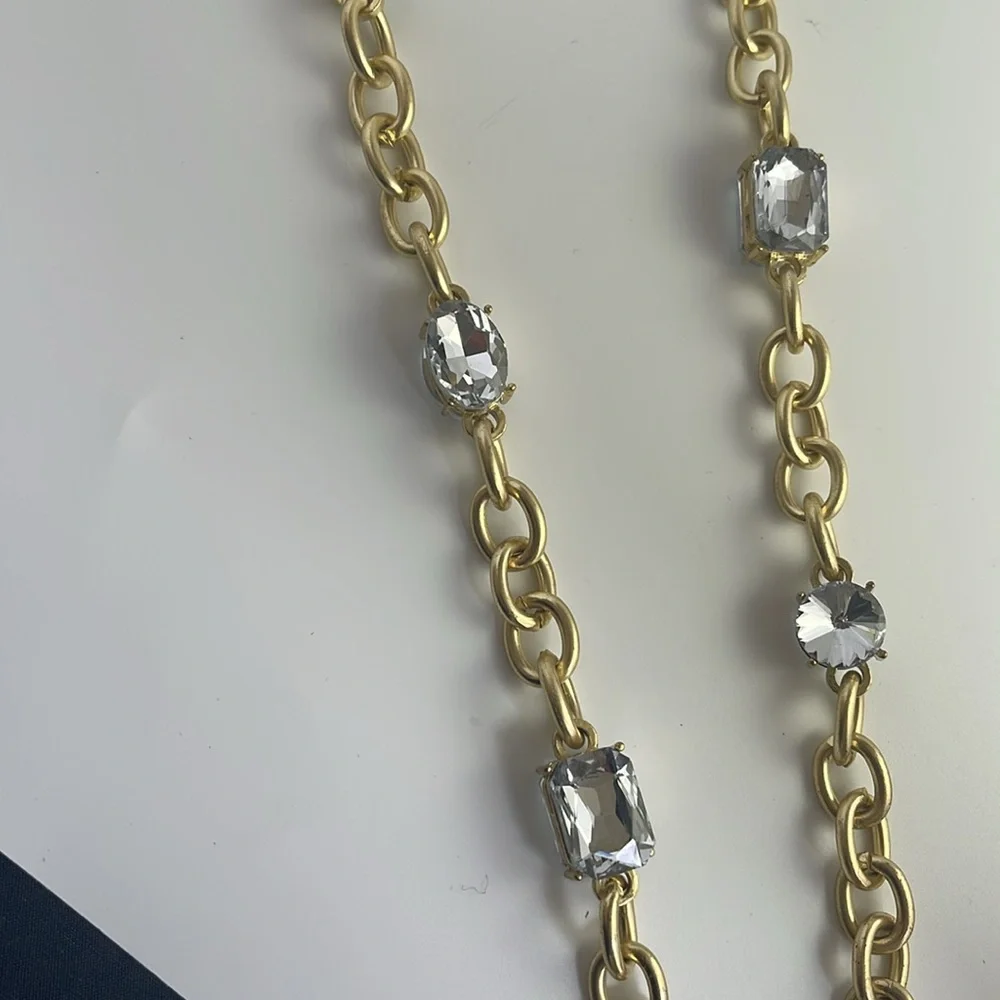 Necklace & Earrings Rhinestones Gold tone 16” NEW